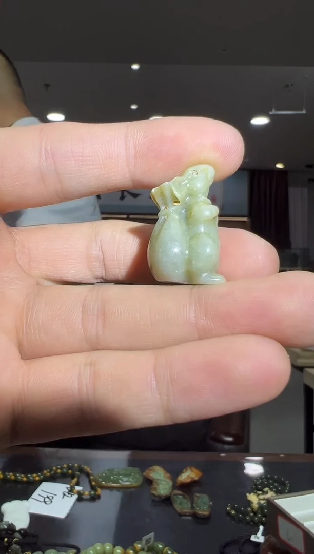 未镶嵌透闪石质玉把件多样性发货其中发一