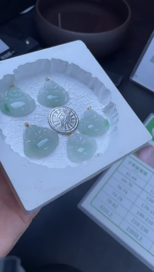 【闪购商品】翡翠颈饰18K金镶嵌GD050202A100多样性发一