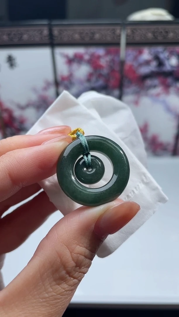 吊坠(不含链)未镶嵌翡翠环环相扣