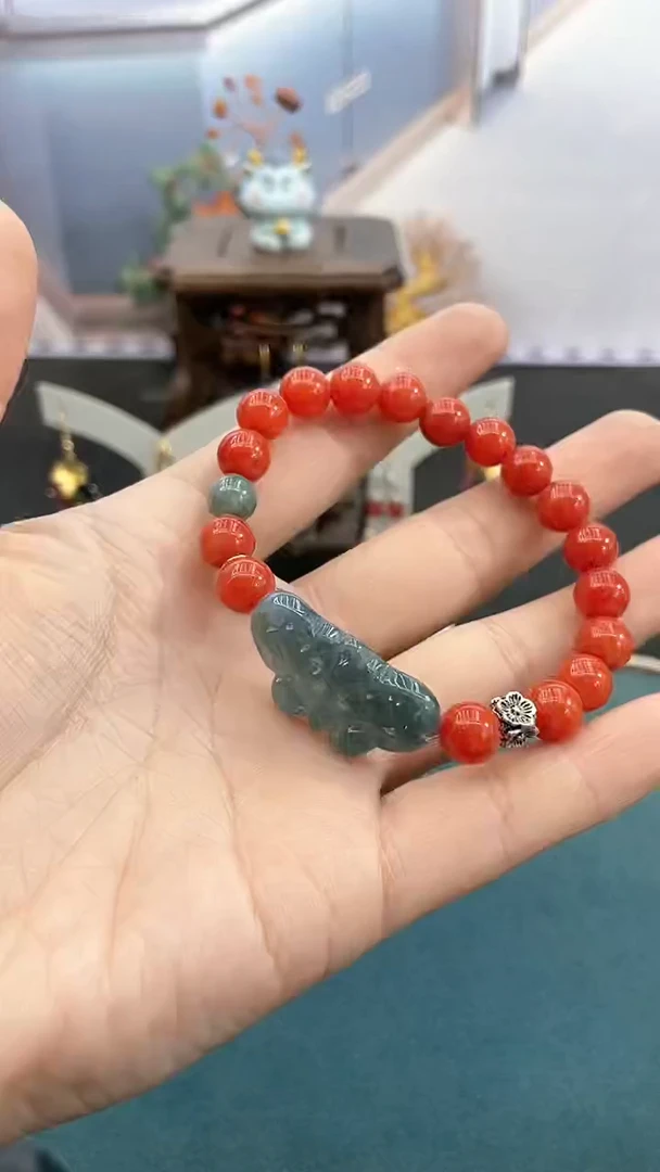 未镶嵌翡翠耳饰蓝水蝴蝶手串