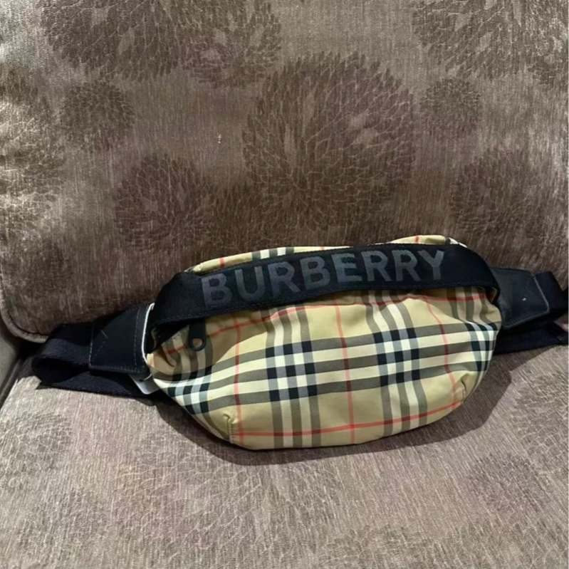 95新 BURBERRY/博柏利 乱乱子中古/女士/单肩包/117135