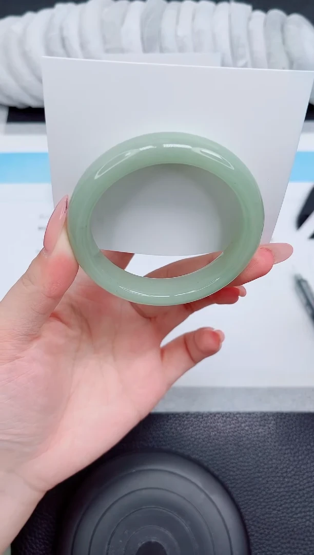 石英质玉手镯未镶嵌9-56.9