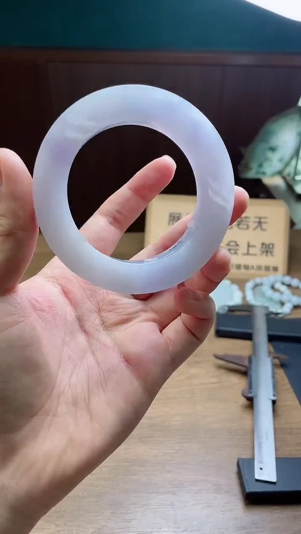 定制翡翠手镯未镶嵌定制
