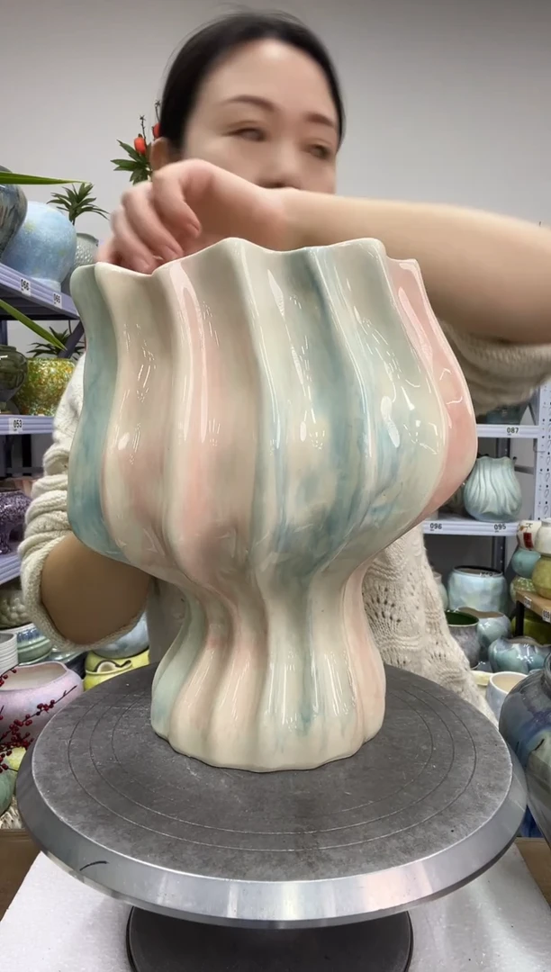 【1.3】花盆尺寸 高：28  口：19