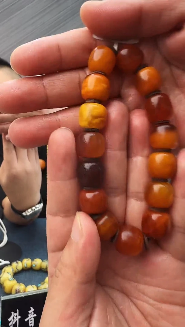 蜜蜡未镶嵌珠宝奇石假一罚十微瑕29，14多样性发其一