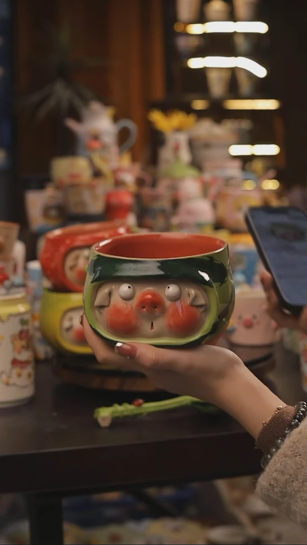 景德镇釉下彩绘设计师款式陶瓷