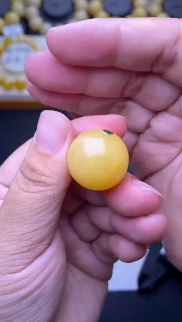 裸石琥珀未镶嵌大小姐珠宝严选66