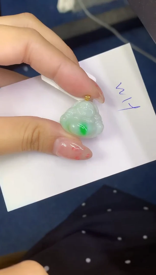 翡翠18K金镶嵌颈饰缅甸天然翡翠A货