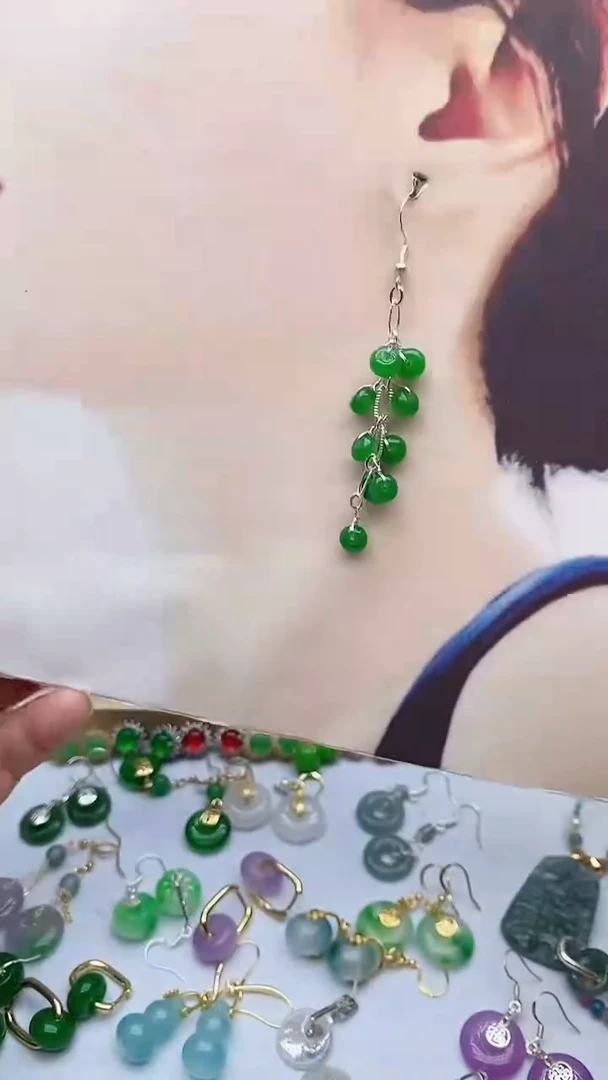 银S925镶嵌翡翠耳饰翡翠886