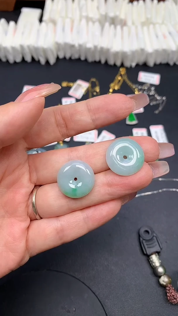 翡翠未镶嵌吊坠(不含链)MS189035（多样性发一件）