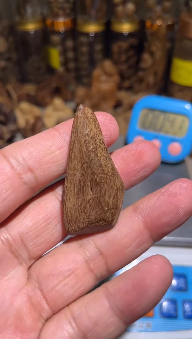 沉香沉香碎屑印尼土沉5.5（克）