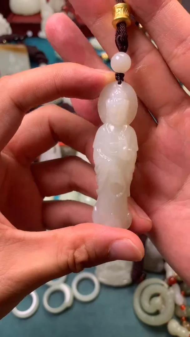 和田玉未镶嵌颈饰听*