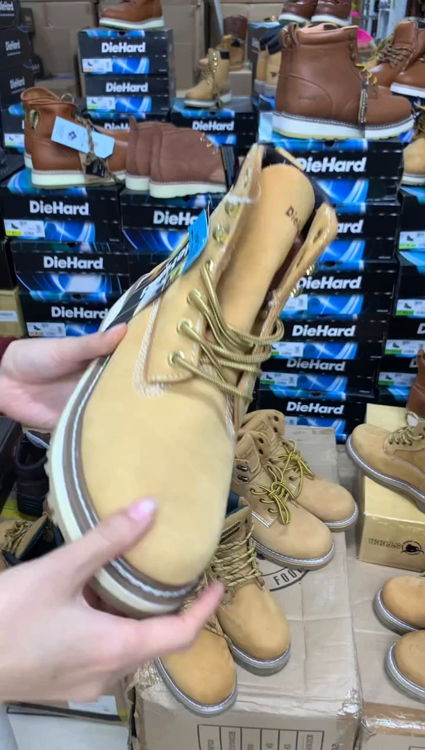 牛皮41码，84101 ，运动鞋码，工装靴，默认微瑕