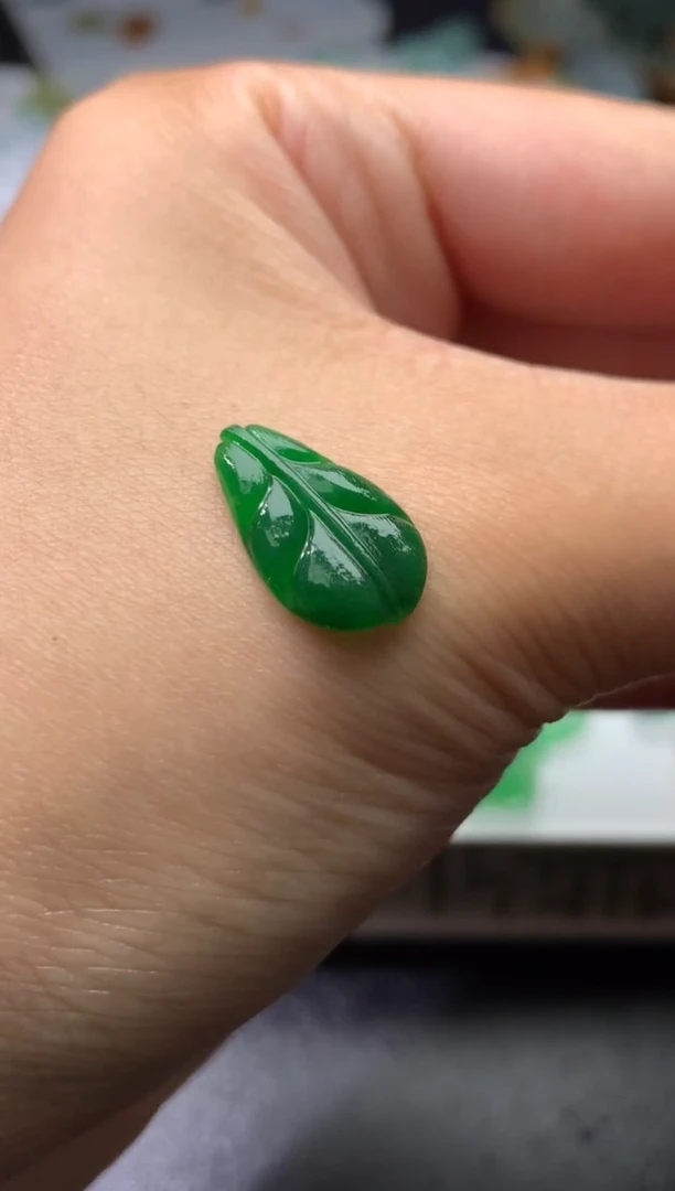 未镶嵌定制翡翠春****薇毛货 16-10-2.2
