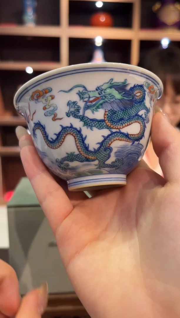 摆件斗彩涂杏花陶瓷0188