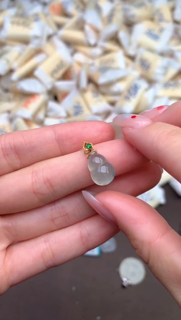 【闪购商品】翡翠颈饰18K金镶嵌—