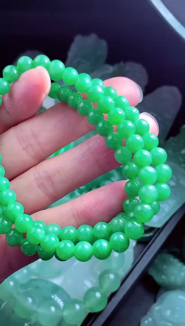 未镶嵌定制翡翠深***?翡翠毛货定制