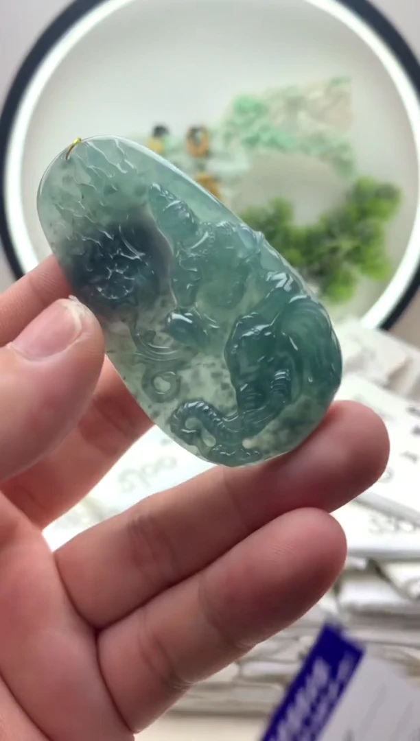 颈饰未镶嵌翡翠普贤