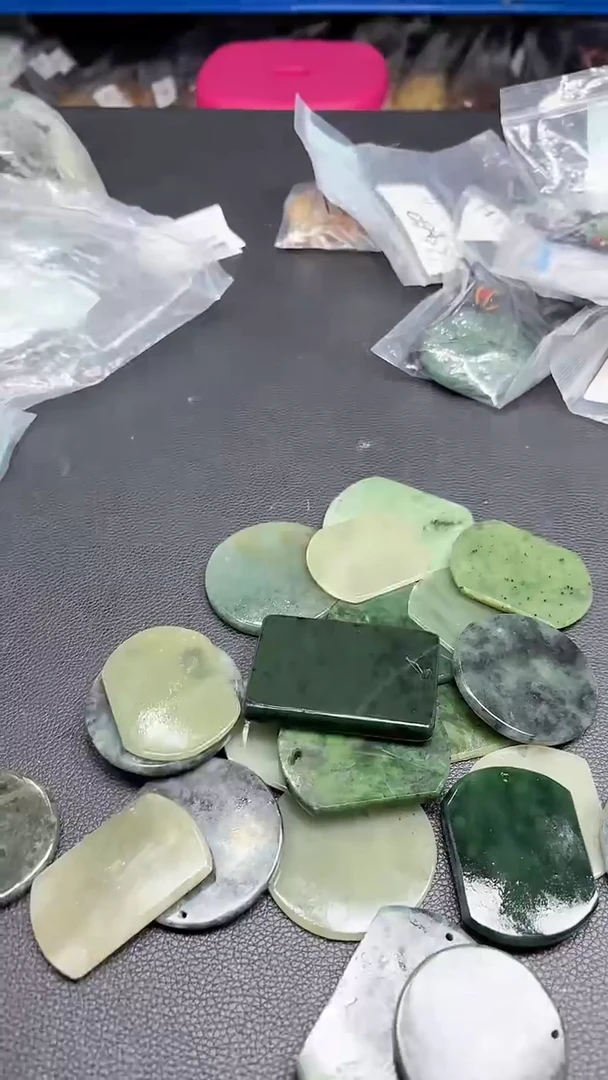 和田玉未镶嵌颈饰099