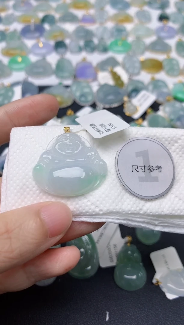 翡翠18K金镶嵌颈饰天然缅甸A货翡翠