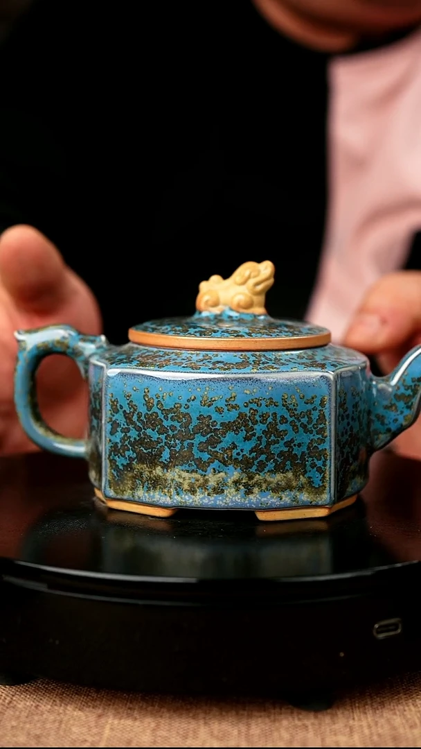 【闪购商品】953#国工一级品原矿钧瓷炉钧釉四方壶