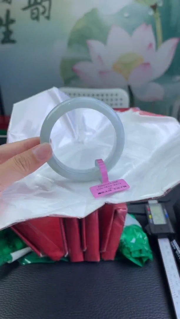 翡翠手镯未镶嵌12翡翠手镯
