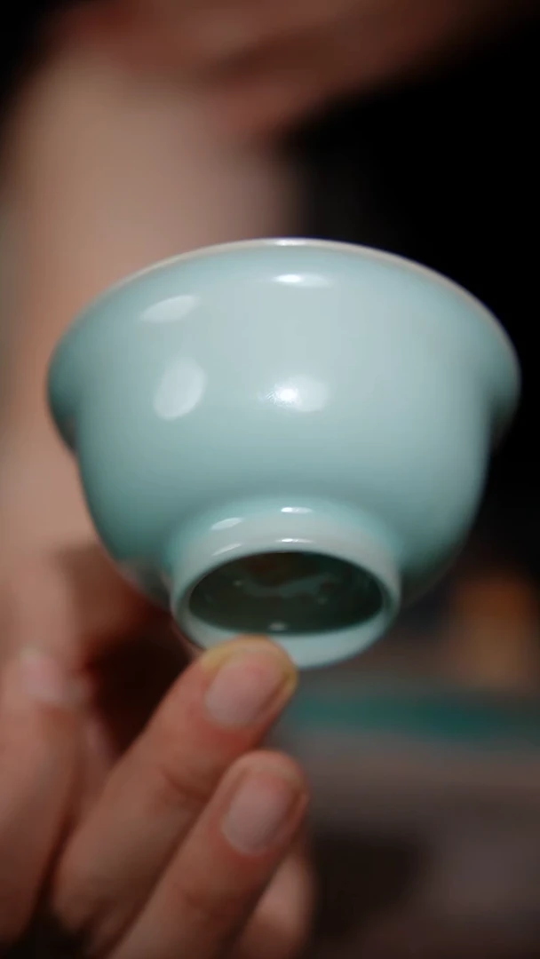 达**格177-2压手杯（又见天青 柴窑）