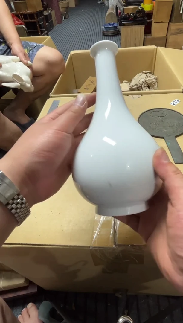 高端精品瓷器一物一拍