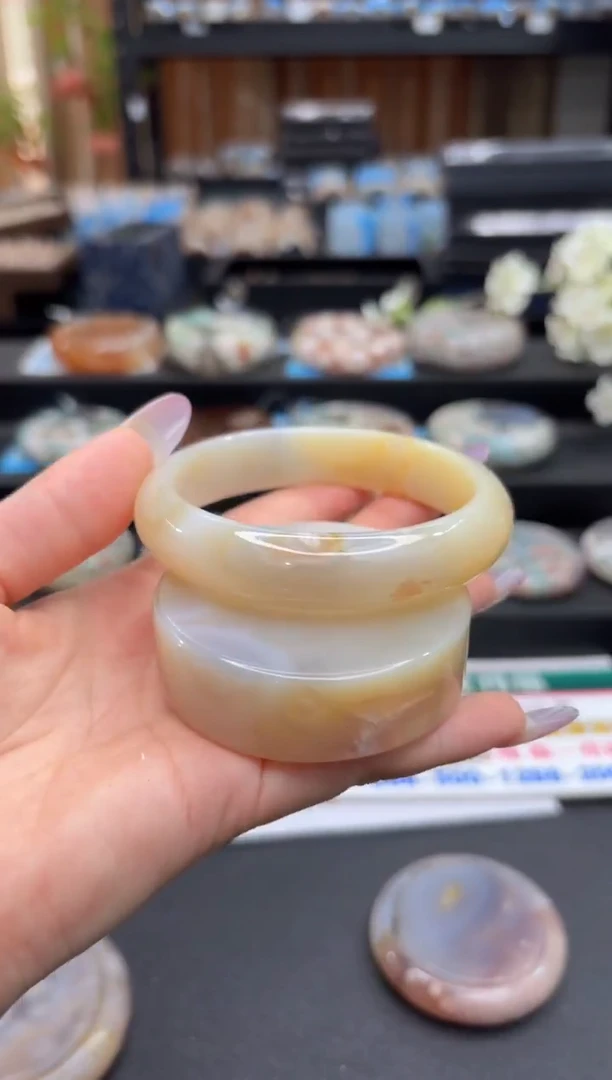 未镶嵌手镯石英质玉C65(60圈赠送镯心)