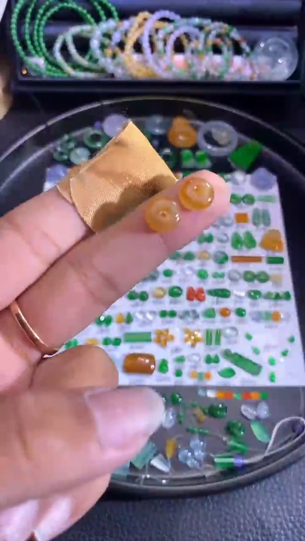 未镶嵌挂件翡翠扣子