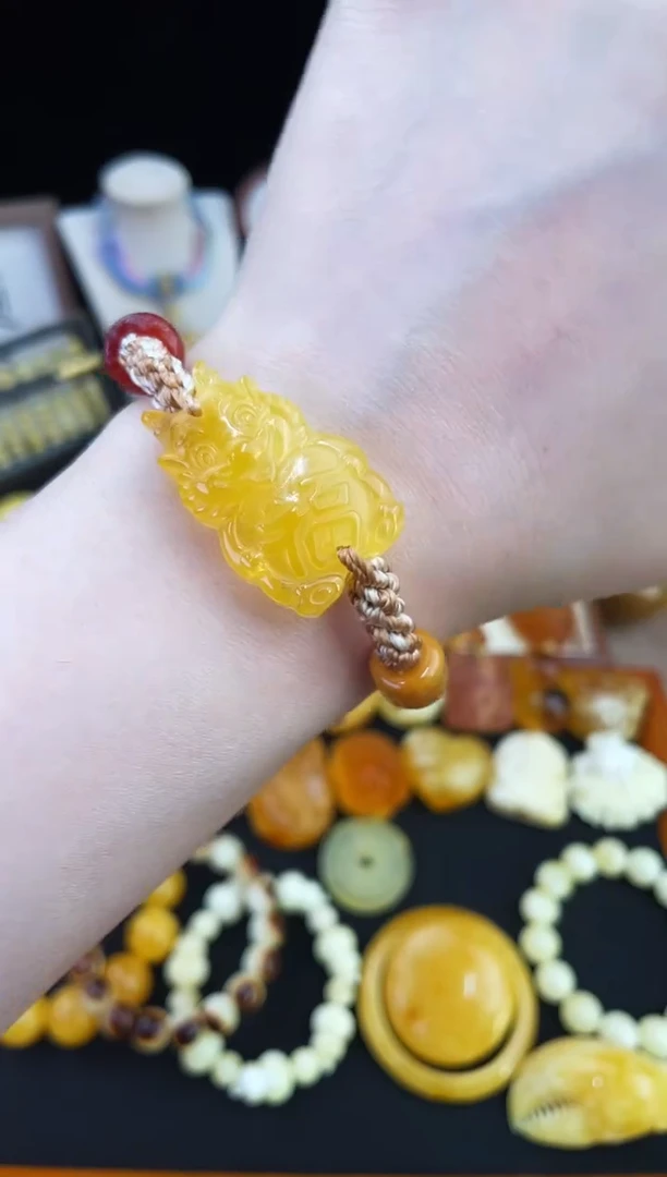 琥珀未镶嵌珠宝奇石柒月