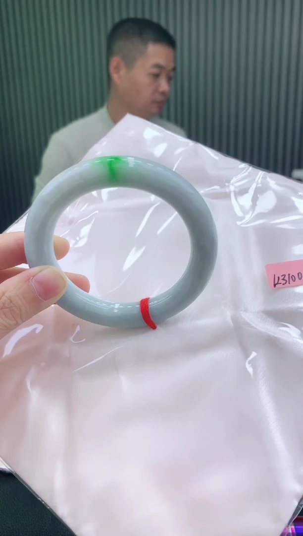 未镶嵌手镯翡翠翡翠手镯