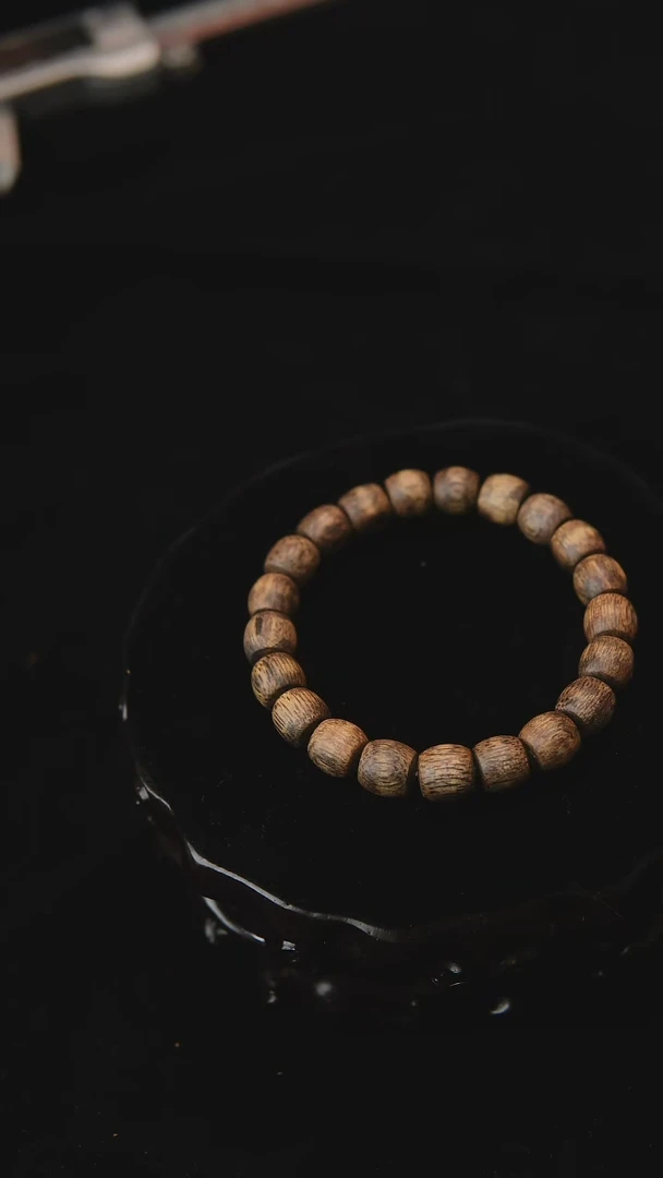 【闪购商品】沉香手串海南尖峰天然虫漏卡9单圈鼓珠