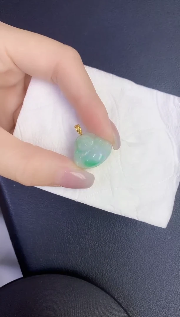 颈饰未镶嵌翡翠缅甸天然翡翠A货