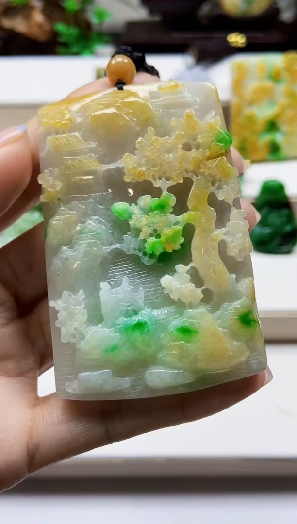 颈饰未镶嵌翡翠翡翠A货