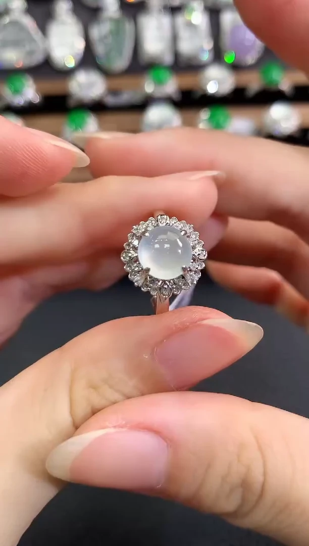 翡翠戒指18K金镶嵌春日珠宝 B84