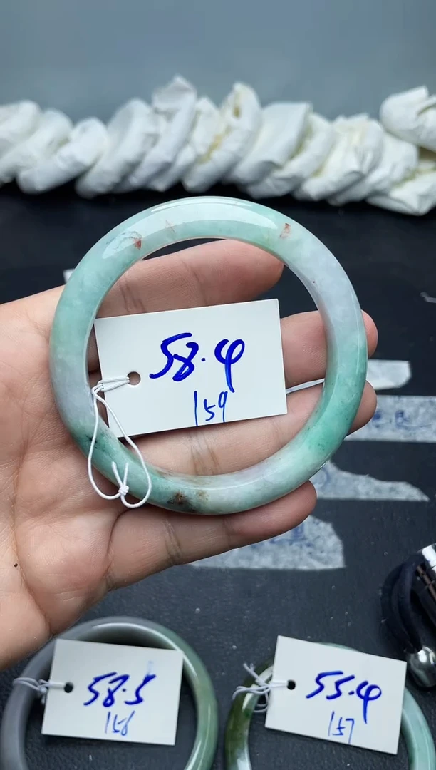 未镶嵌手镯翡翠159