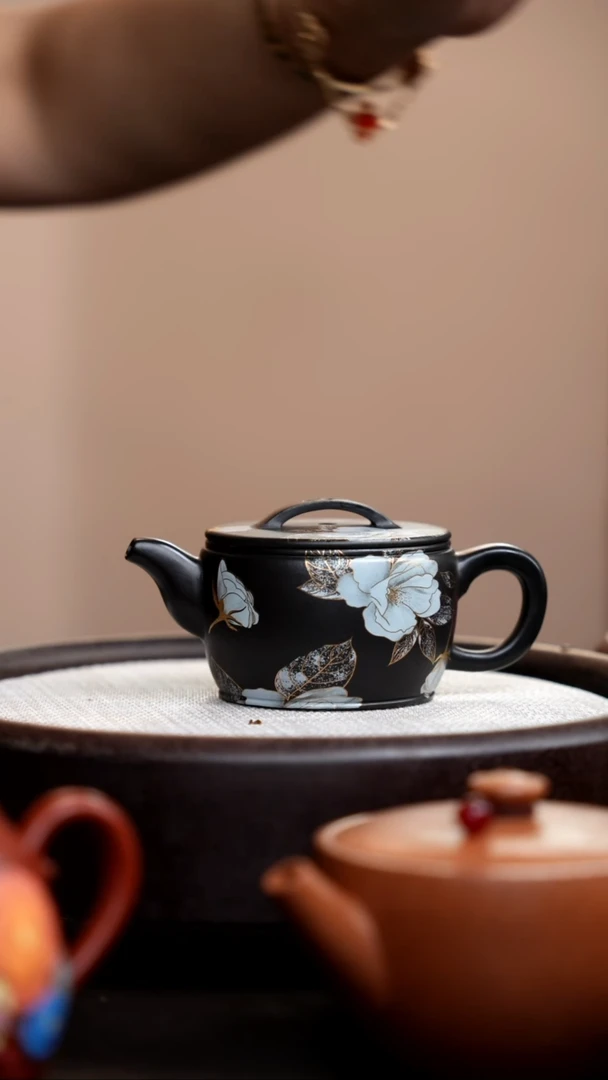 茶壶紫砂捂灰朱泥银牡丹汉瓦