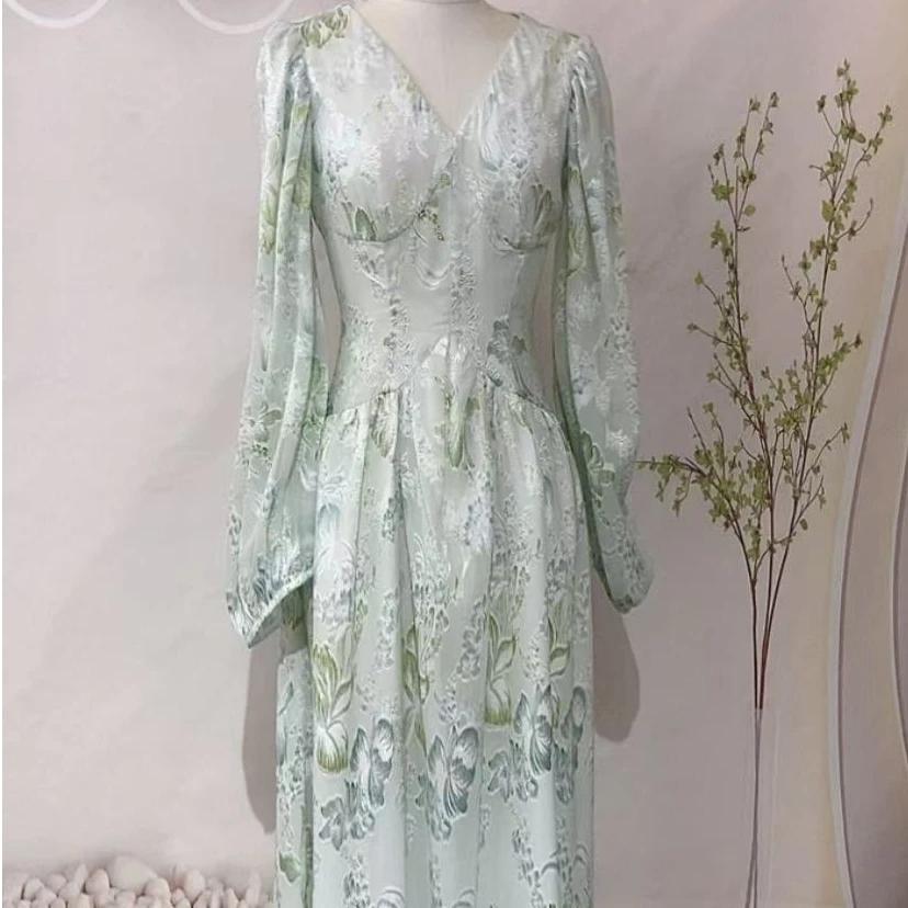 听予宣连衣裙显瘦设计优雅气质泡泡袖高定轻奢