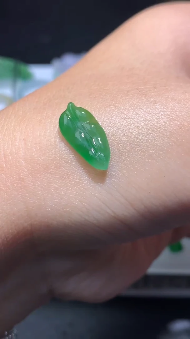 未镶嵌定制翡翠毛货