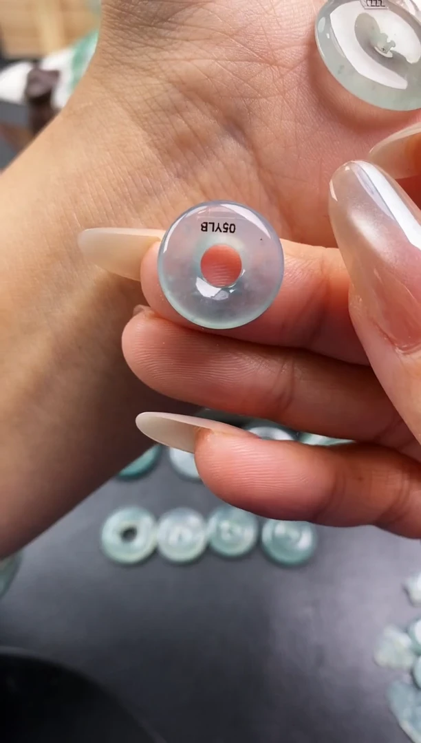 裸石翡翠福利品  甜甜圈