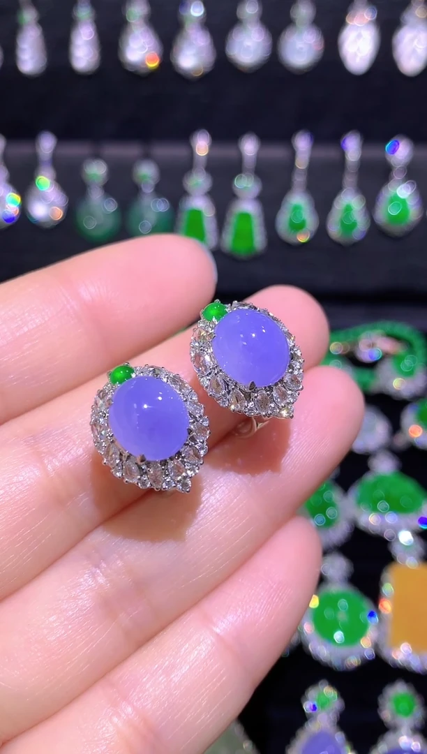 18K金镶嵌翡翠耳饰高冰紫罗兰蛋面耳包