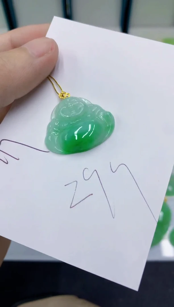 颈饰18K金镶嵌翡翠翡翠