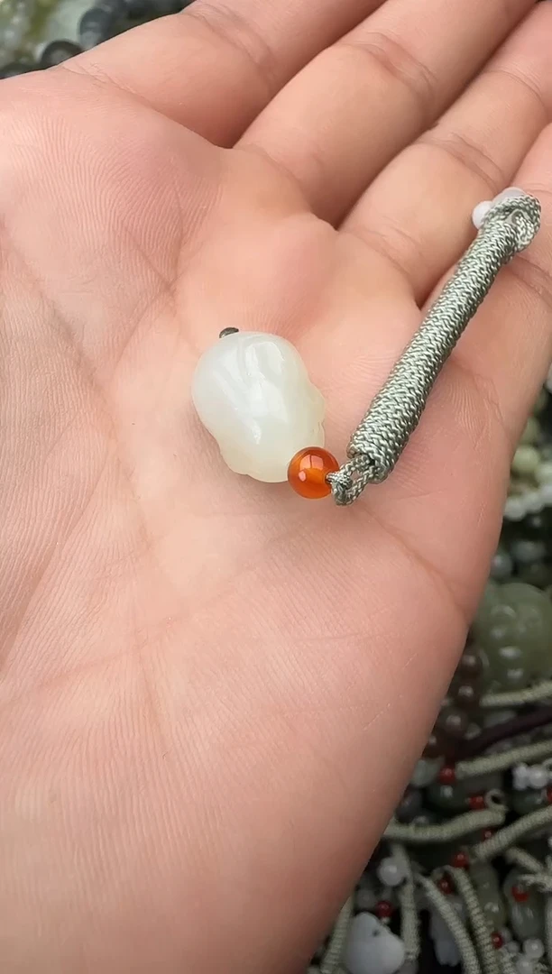 颈饰未镶嵌和田玉拍一发一