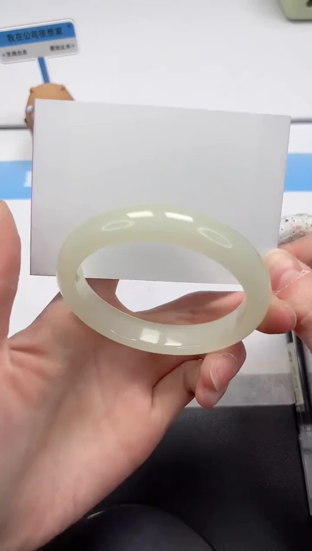 【闪购商品】石英质玉手镯未镶嵌V518-