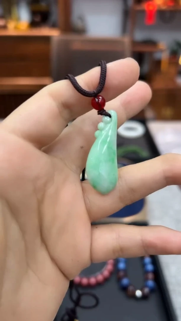 【闪购商品】翡翠颈饰未镶嵌吊坠-520994