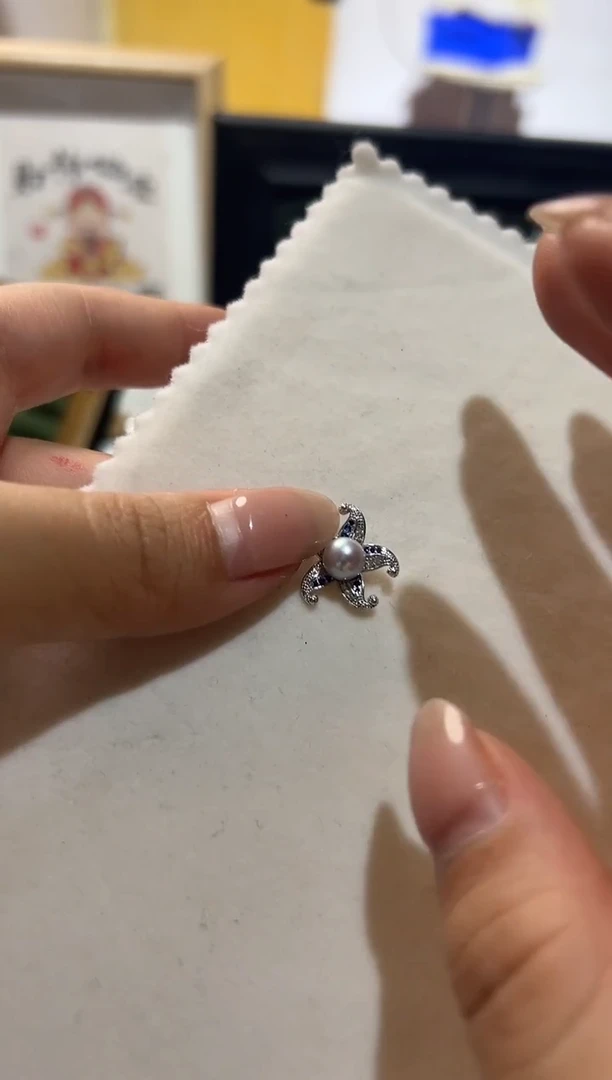 银S925镶嵌吊坠海水珍珠25