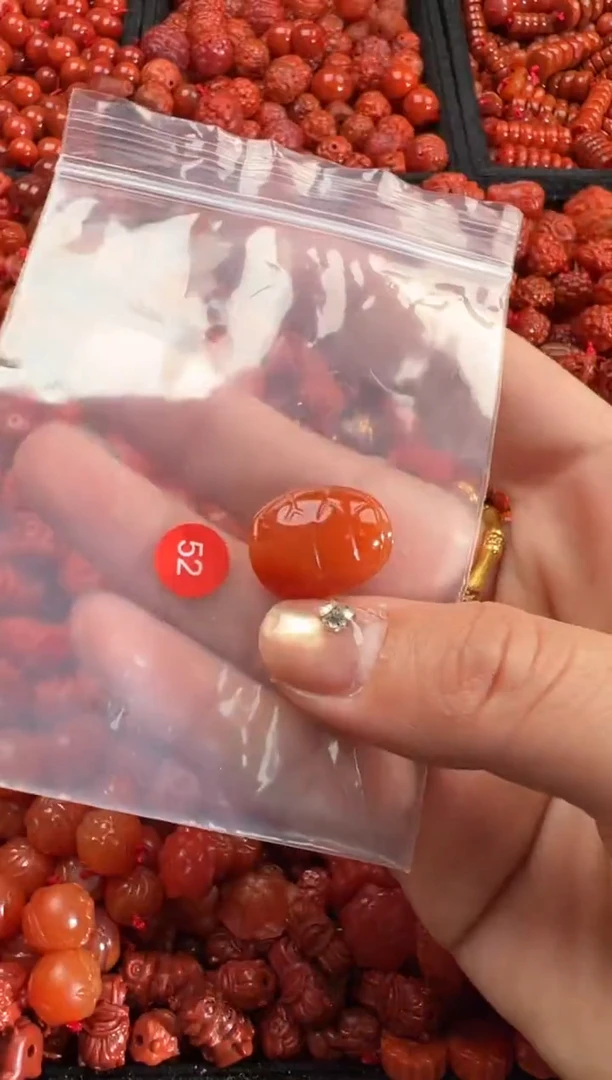 【闪购商品】南红玛瑙合金颈饰2