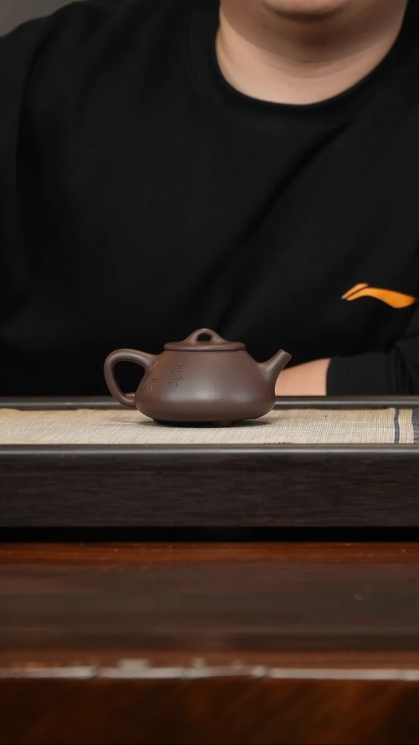 【闪购商品】紫砂茶壶四底平盖（刻绘）