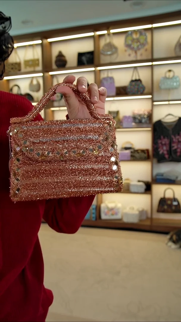 织物15百格汇手工串珠包